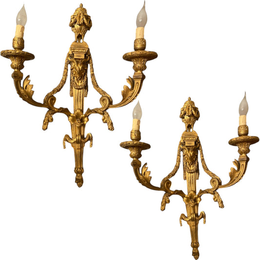 A Louis XVI style pair of wall lights - Antiquité Gallery
