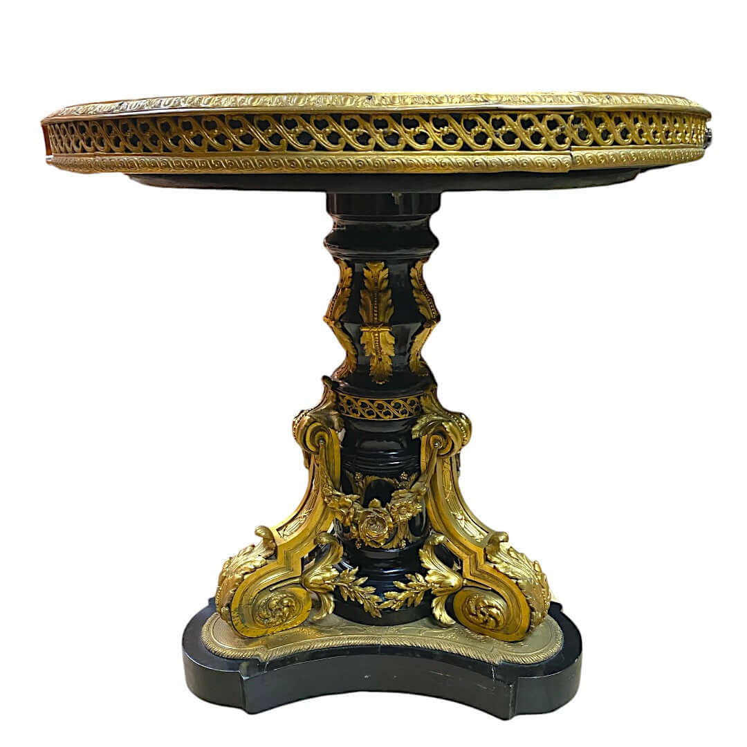 A 19th century gueridon or center table - Antiquité Gallery