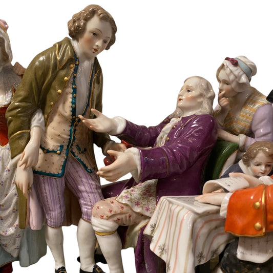 Meissen Porcelain Figural Group – 18th Century Family Gathering Scene - Antiquité Gallery