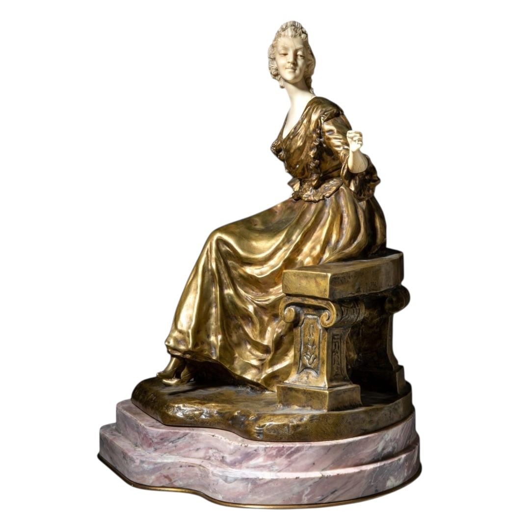 Chryselephantine Sculpture of a Fine Lady in a Garden - Antiquité Gallery