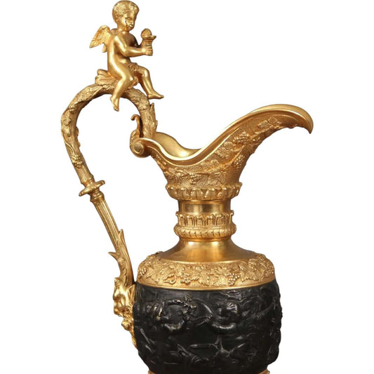Pair of Late 19th Century Gilt Bronze and Patinated Bronze Ewers - Antiquité Gallery