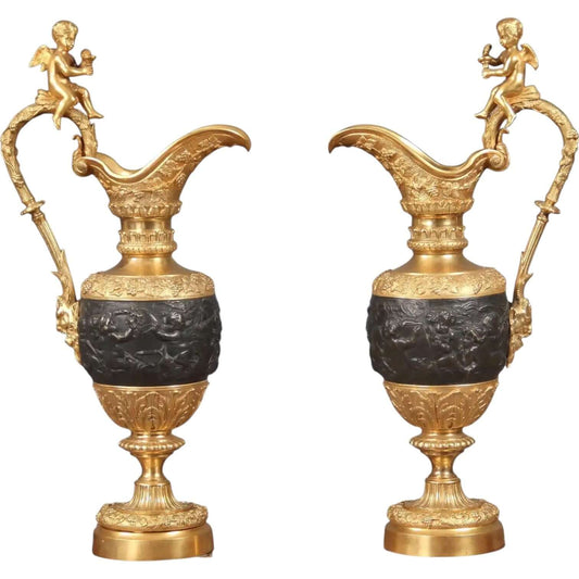 Pair of Late 19th Century Gilt Bronze and Patinated Bronze Ewers - Antiquité Gallery