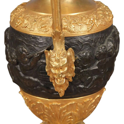 Pair of Late 19th Century Gilt Bronze and Patinated Bronze Ewers - Antiquité Gallery